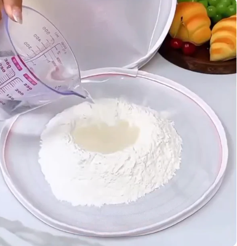 Dough Kneading Circle Maker