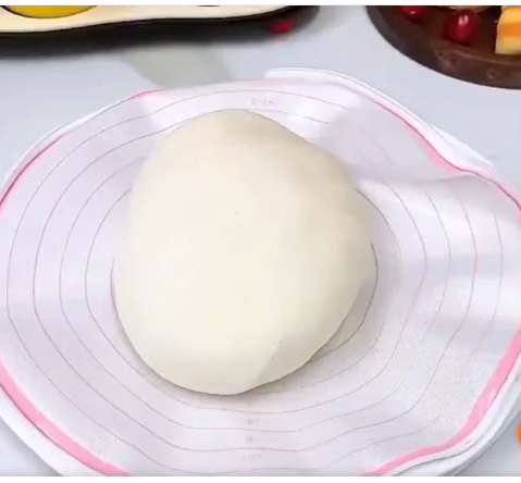 Dough Kneading Circle Maker